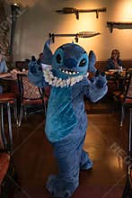 Meet and greet with Stitch