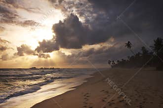 Sri Lanka: Sunset in Hikkaduwa