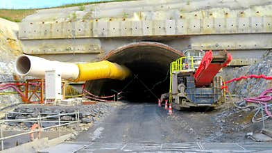 Construction of the Markina-Xemein tunnel on the southern ring road