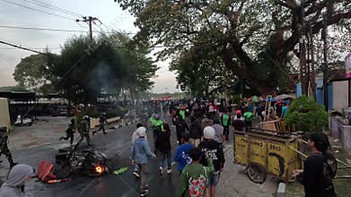 Indonesian rioted and demonstrated to demand higher allowances in the House of Representatives (DPR)