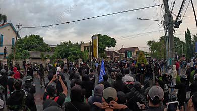 Indonesian rioted and demonstrated to demand higher allowances in the House of Representatives (DPR)