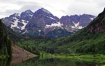 A scenic summer at Maroon Bells, Colorado