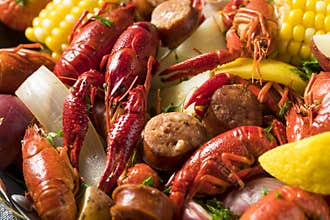 Homemade Southern Crawfish Boil