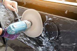 Car body color polishing by electric drill