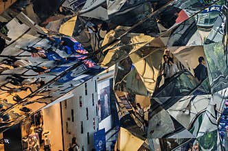 Multi-prism shopping center
