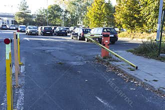 The car broke the barrier at the exit from the paid parking.