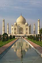 Taj mahal in evening light
