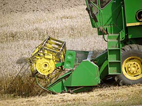 Combine harvester