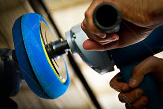 Hand hold car polisher