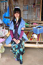 Long neck Karen tribe lady