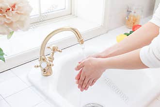Women to hand-washing