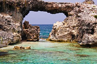 Antigua - Devil's Bridge