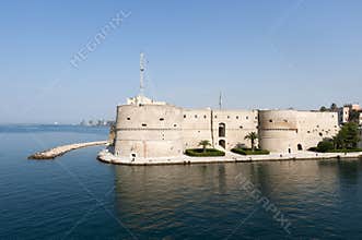 Taranto (Apulia, Italy) - Old castle on the sea