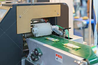 Automated Packaging Machine for Snack Foods