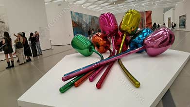 Los Angeles The Broad Museum Jeff Koons Bouquet of Tulips Pop Art Contemporary Sculpture Metallic Chrome Balloon Flowers