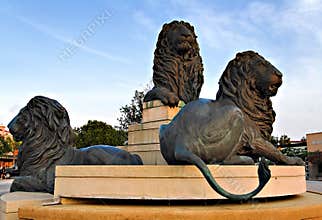 Fountain of lions