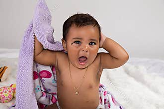 7 month old baby yawning