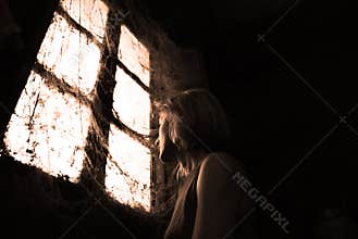The woman from the window Watch the passage of time
