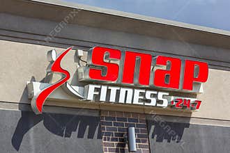 Snap Fitness Health and Fitness Center Exterior and Trademark Logo