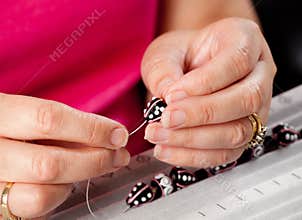 Making bead necklace