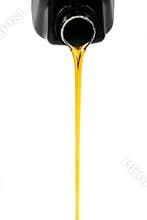 Flows out engine oil