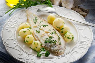 Sole fish with potatoes