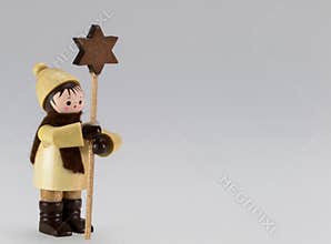 Christmas carolers, star singers as wooden figures
