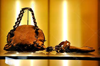 Women luxury fashion shop in Italy