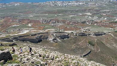 Santorini\'s Hidden Trails: Where Adventure Meets Beauty