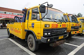 Expressway emergency rescue vehicles