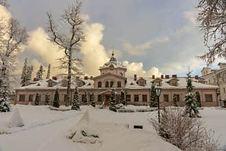 Hotel Slavyanskaya on winter day