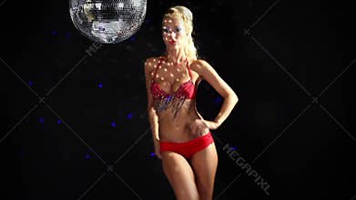 Beautiful gogo disoc dancer