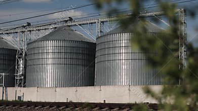 White building, Silo systems, Silo construction
