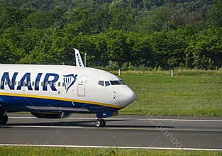Ryanair boeing 737 taxiing on the runway
