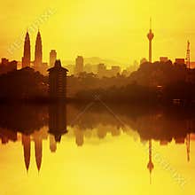 Kuala Lumpur , Malaysia highest skyscraper and the reflection du