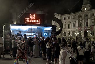 people enjoying the 2026 Bilbao festivities