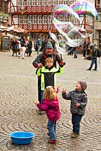 Soap bubbles performer