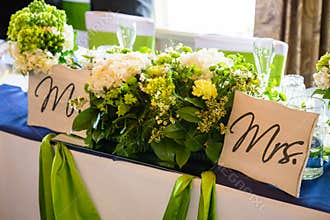 Mr and Mrs Table with Flowers