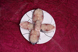 Decorated Rohu fish slices