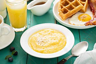 Cheesy grits for breakfast