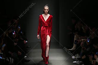 Meltem Ozbek Catwalk in Mercedes-Benz Fashion Week Istanbul