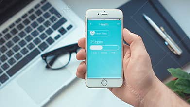 Monitoring heart rate on healt app on the smartphone
