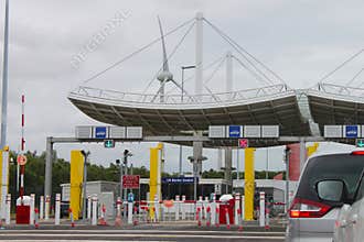 Border control migrant chaos