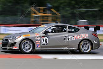 Pro Hyundai Genesis Coupe 20T race car on the course