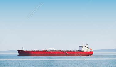Oil tanker