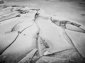 Cracked ice