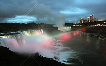 Niagara Falls at night