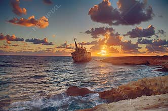 Boat shipwrecked