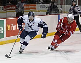 Hockey carry puck