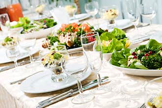 Close-up catering table set